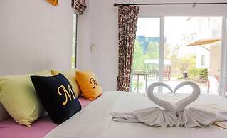 Charm Resort Cha-am