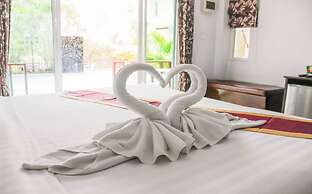 Charm Resort Cha-am