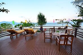 Arena Island Resort
