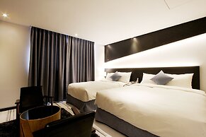 Royal Prime Hotel