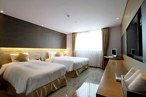 Royal Prime Hotel