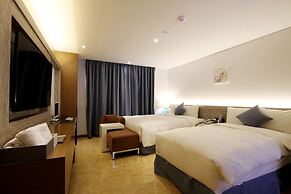 Royal Prime Hotel