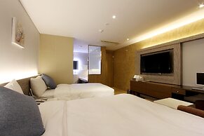Royal Prime Hotel