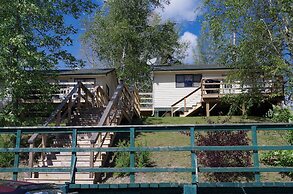 Dogtooth Lake Resort