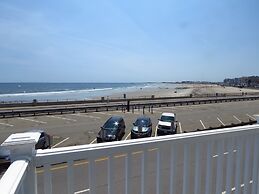 Breakers by the Sea