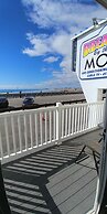 Breakers by the Sea