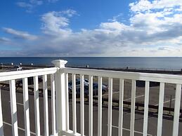 Breakers by the Sea