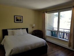 Pinedale Inn
