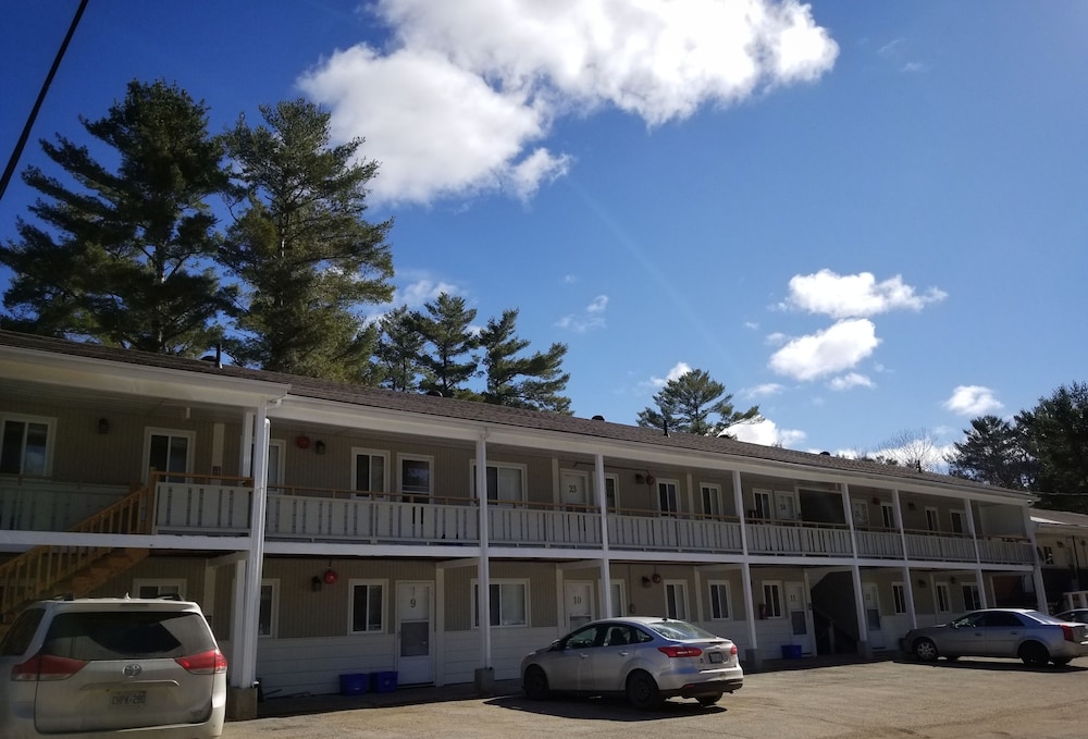 Pinedale Inn