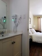 Pinedale Inn