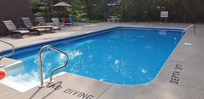 Pinedale Inn