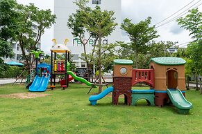 Recenta Phuket Suanluang by Deevana