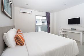 Recenta Phuket Suanluang by Deevana