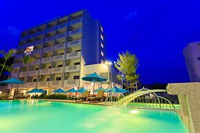Recenta Phuket Suanluang by Deevana