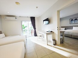Recenta Phuket Suanluang by Deevana
