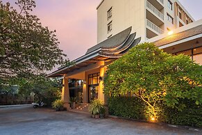 Recenta Phuket Suanluang by Deevana
