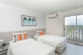 Recenta Phuket Suanluang by Deevana