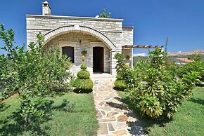Villa Ahlades