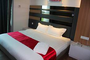 906 Premier Hotel
