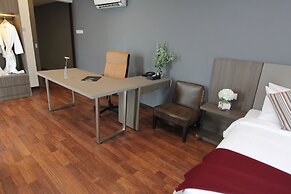 Nexus Business Suite Hotel