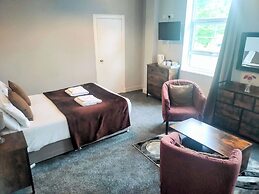 OYO Gin House Hotel