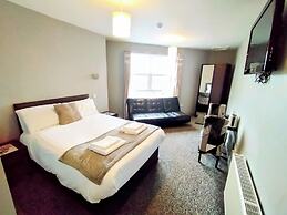 OYO Gin House Hotel