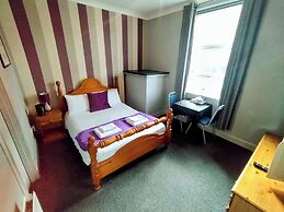 OYO Gin House Hotel