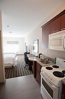Stoughton Western Star Inn & Suites
