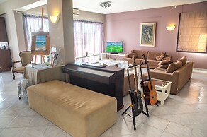 Mouikis Sun Village