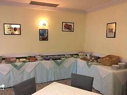 Hotel Apollo