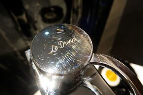 Le Dream Boutique Hotel