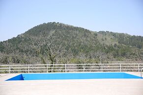 Geomunoreum Hostel