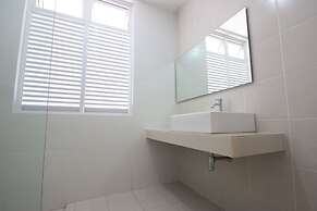 Shamrock Beach Villas 9