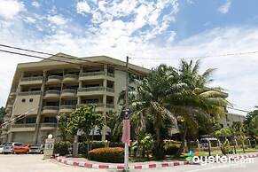 Coral Bay Resort