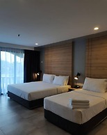 Coral Bay Resort