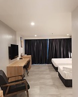 Coral Bay Resort