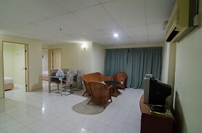 Coral Bay Resort