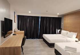 Coral Bay Resort