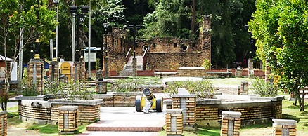 Coral Bay Resort