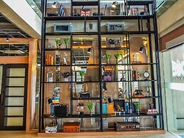 Big Hotel