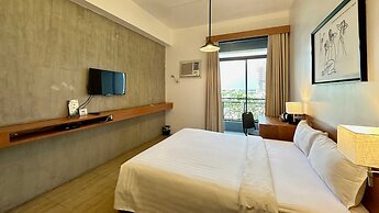 Big Hotel