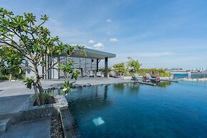 De Botan Srinakarin Hotel & Residence