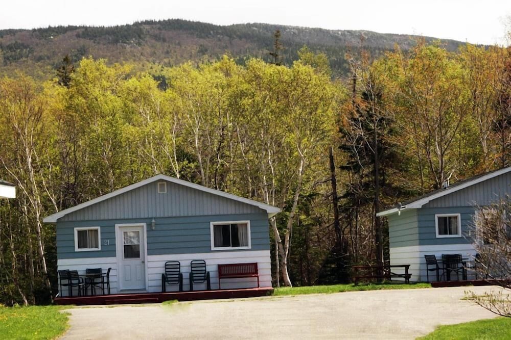 The Mountain View Motel & Cottages