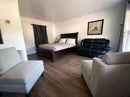The Mountain View Motel & Cottages
