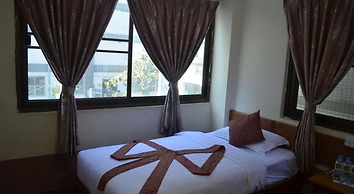 Royal Diamond Hotel