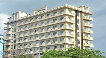 Hotel Hazel