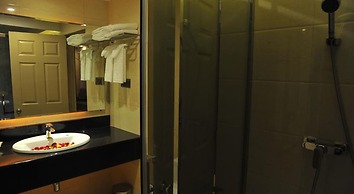 Hotel Hazel