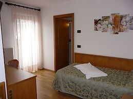 Hotel Denny