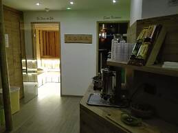 Hotel Denny
