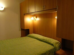 Hotel Denny